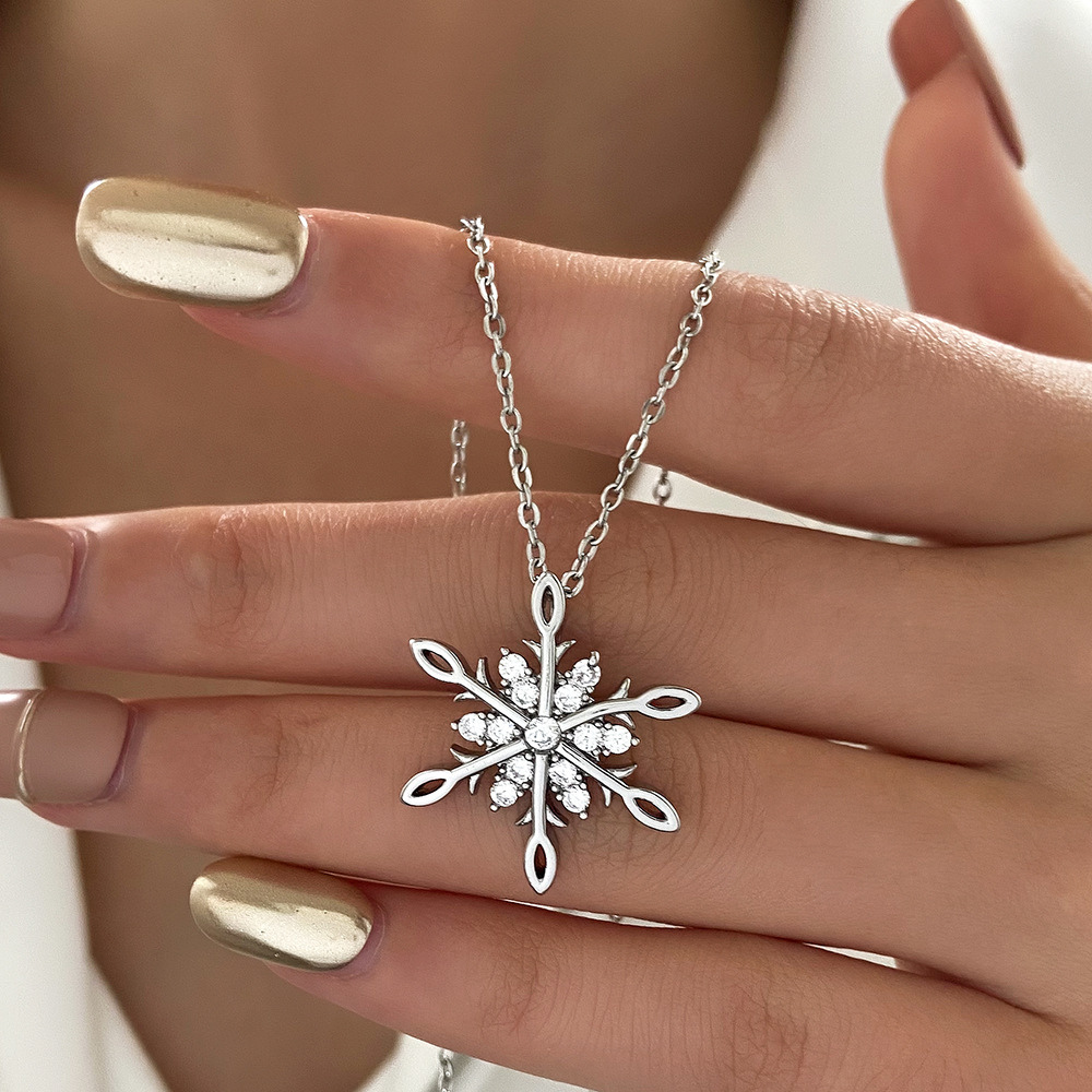 Magic Snowflake Necklace