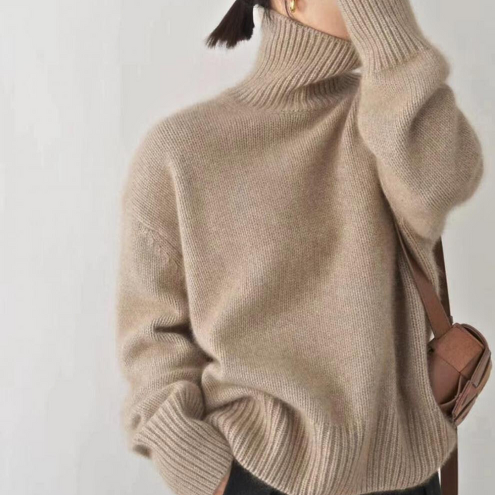 Alvara Turtleneck
