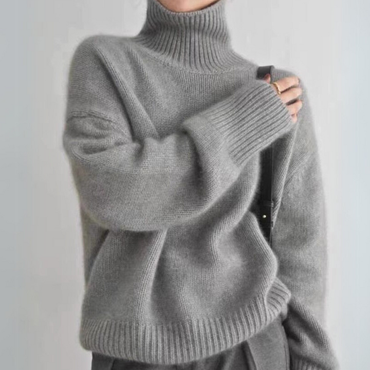 Alvara Turtleneck