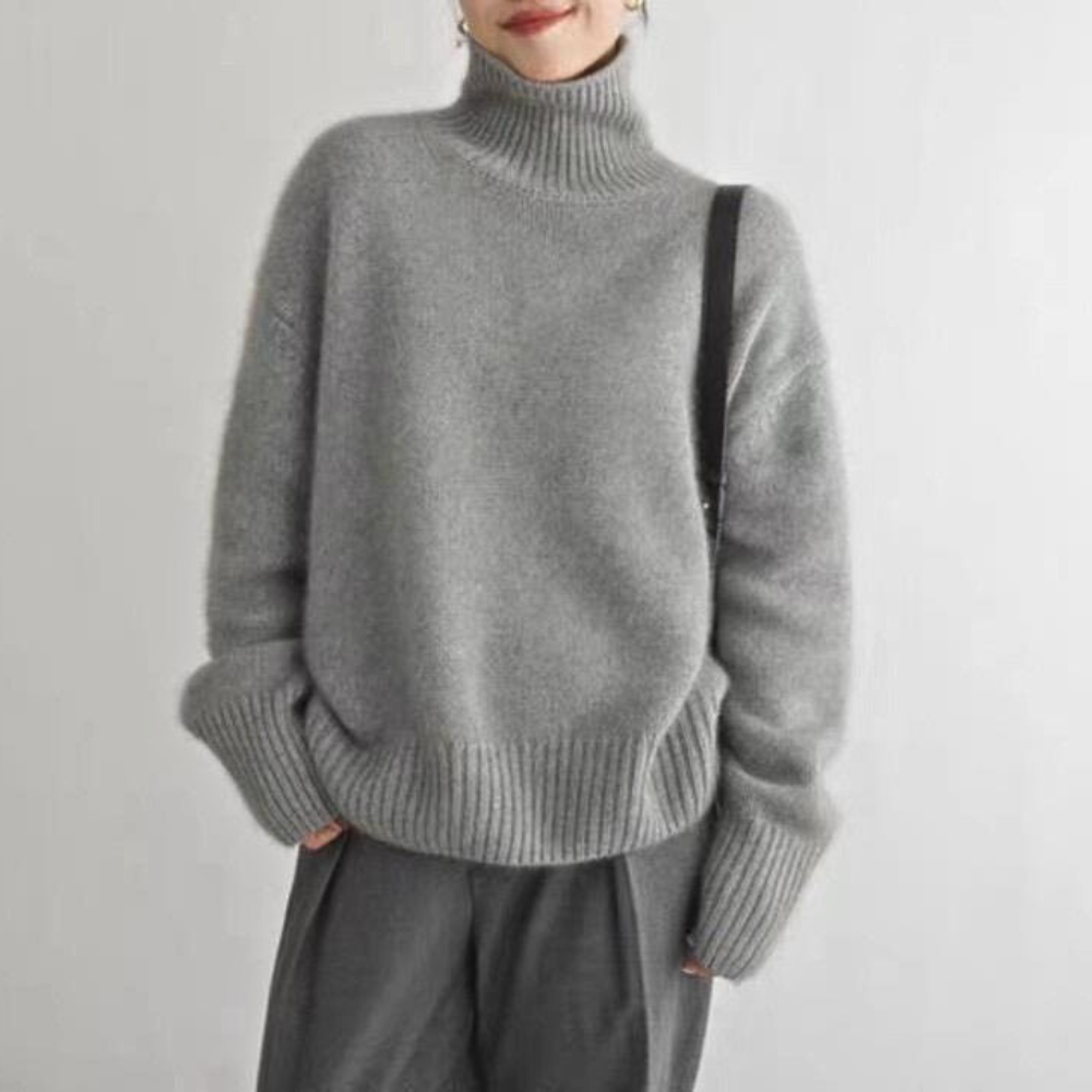 Alvara Turtleneck