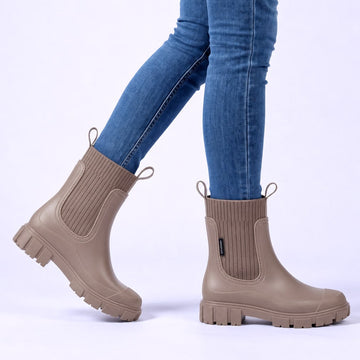 Talia Chelsea Boots