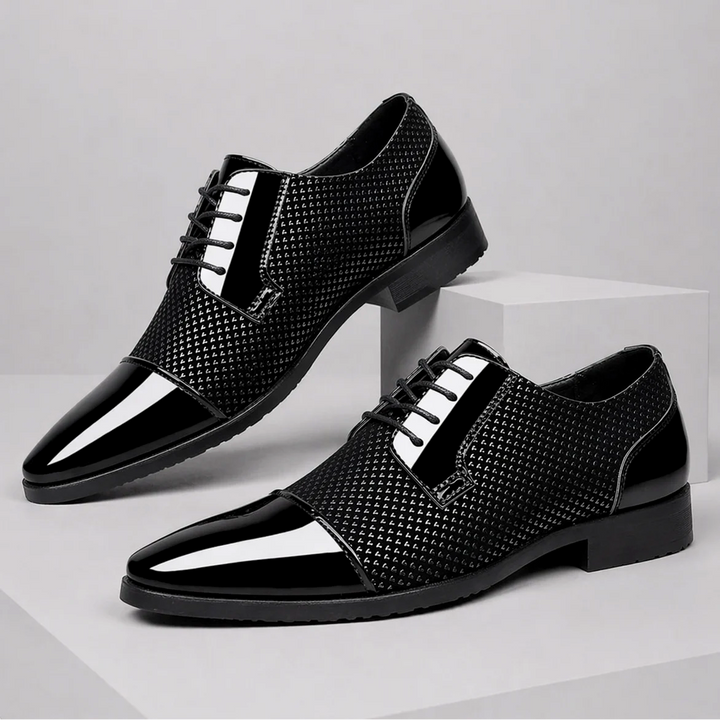 Hensley Leather Oxfords — Black