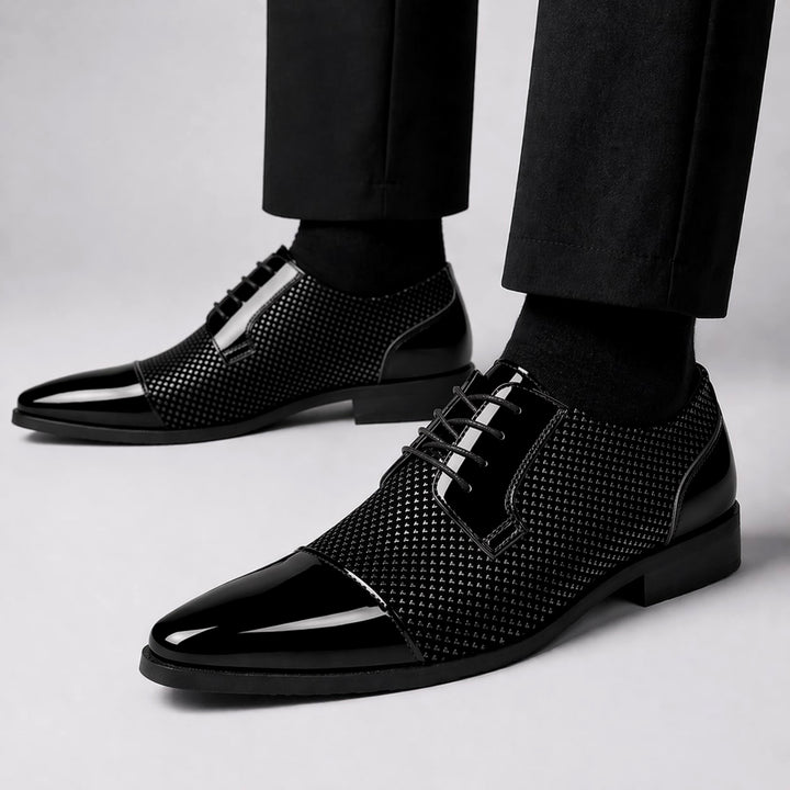 Hensley Leather Oxfords — Black