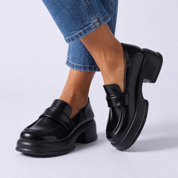 Venetia Leather Loafers